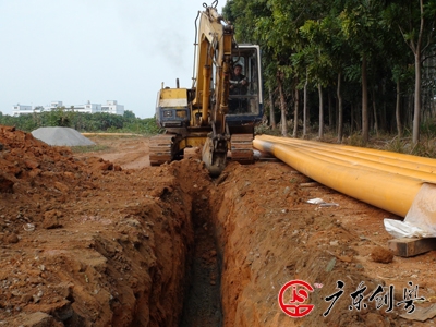 增城市廣惠高速側(cè)天燃?xì)夤艿拦こ? /></a>
<a href=